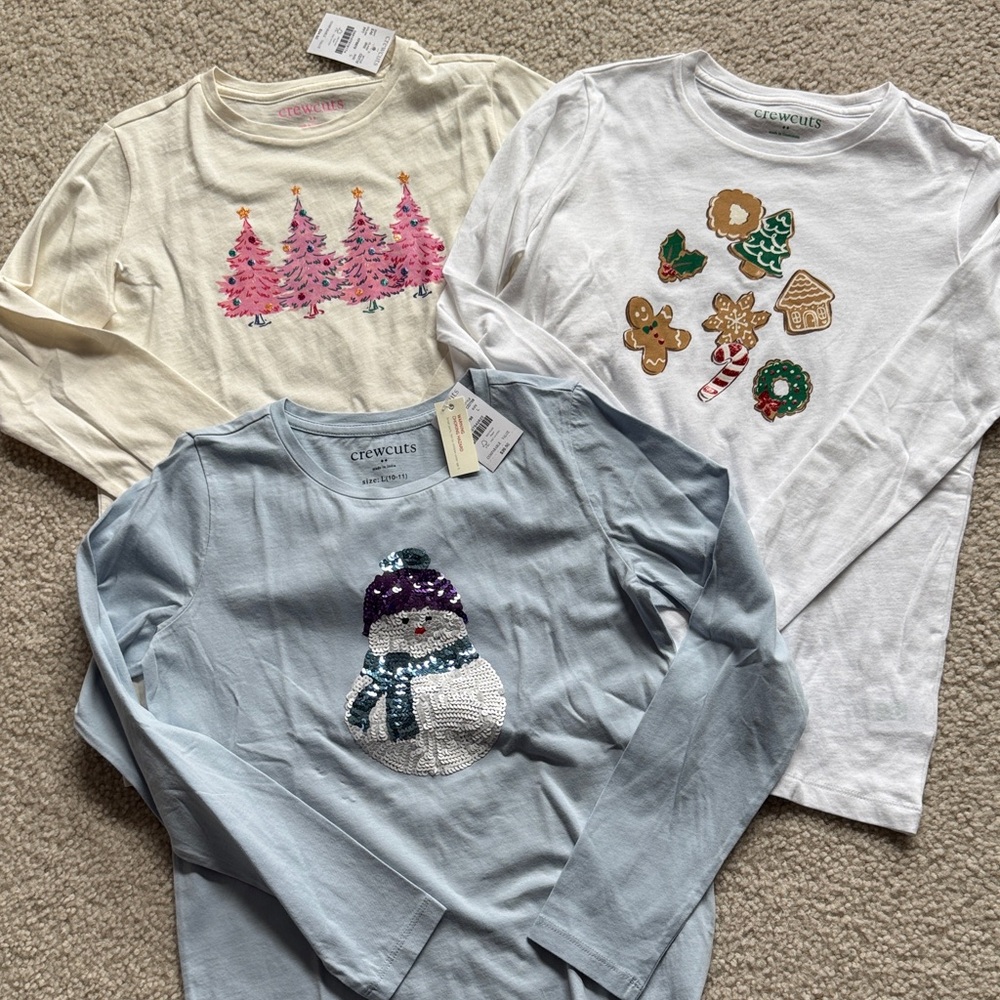 Lot of holiday t-shirts